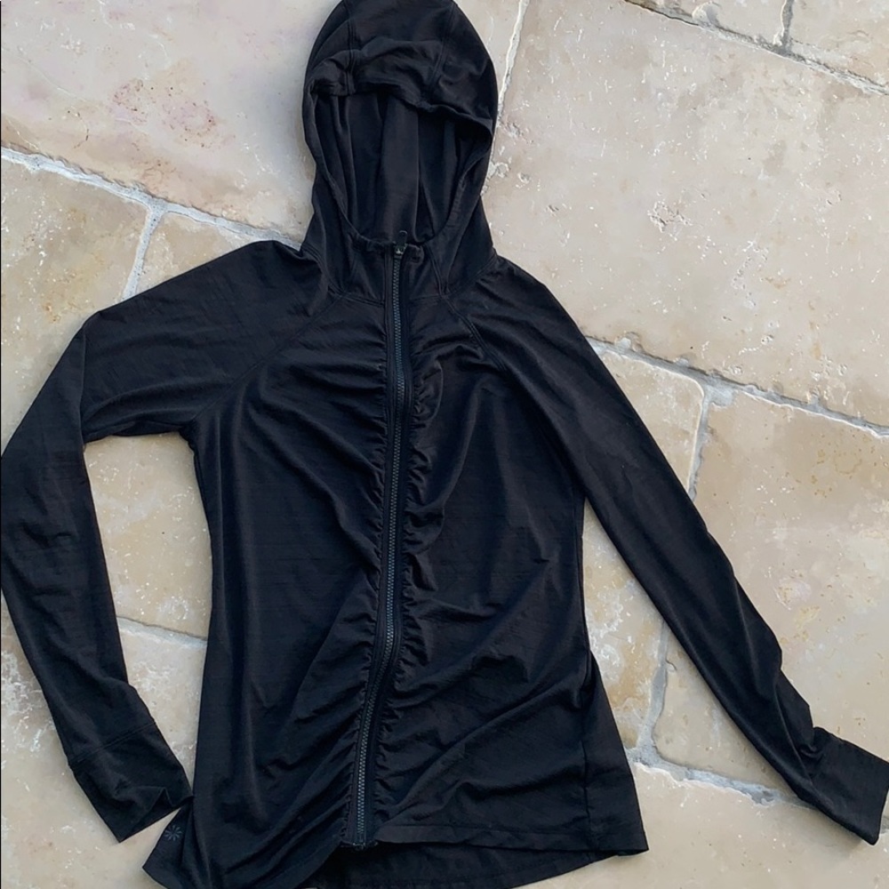 Athlete long sleeve shirted detail Hoodie